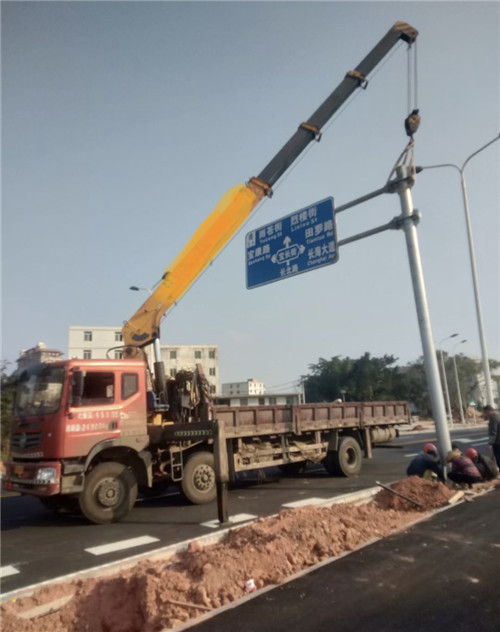 梅列区设备吊装租赁吊车要用多大吊车